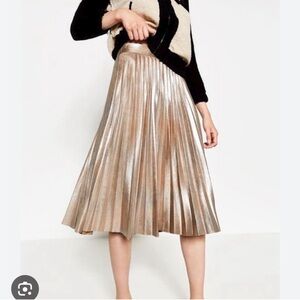 Zara gold pleated midi skirt size Small